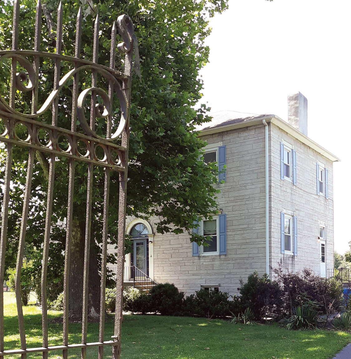a Gardner's House.jpg